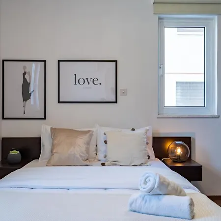 Harbor 102 Stylish 1-bedroom In Апартаменти Ларнака